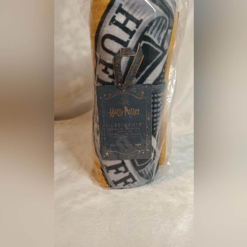 Pottery Barn Teen Harry Potter Hufflepuff Beach Towel